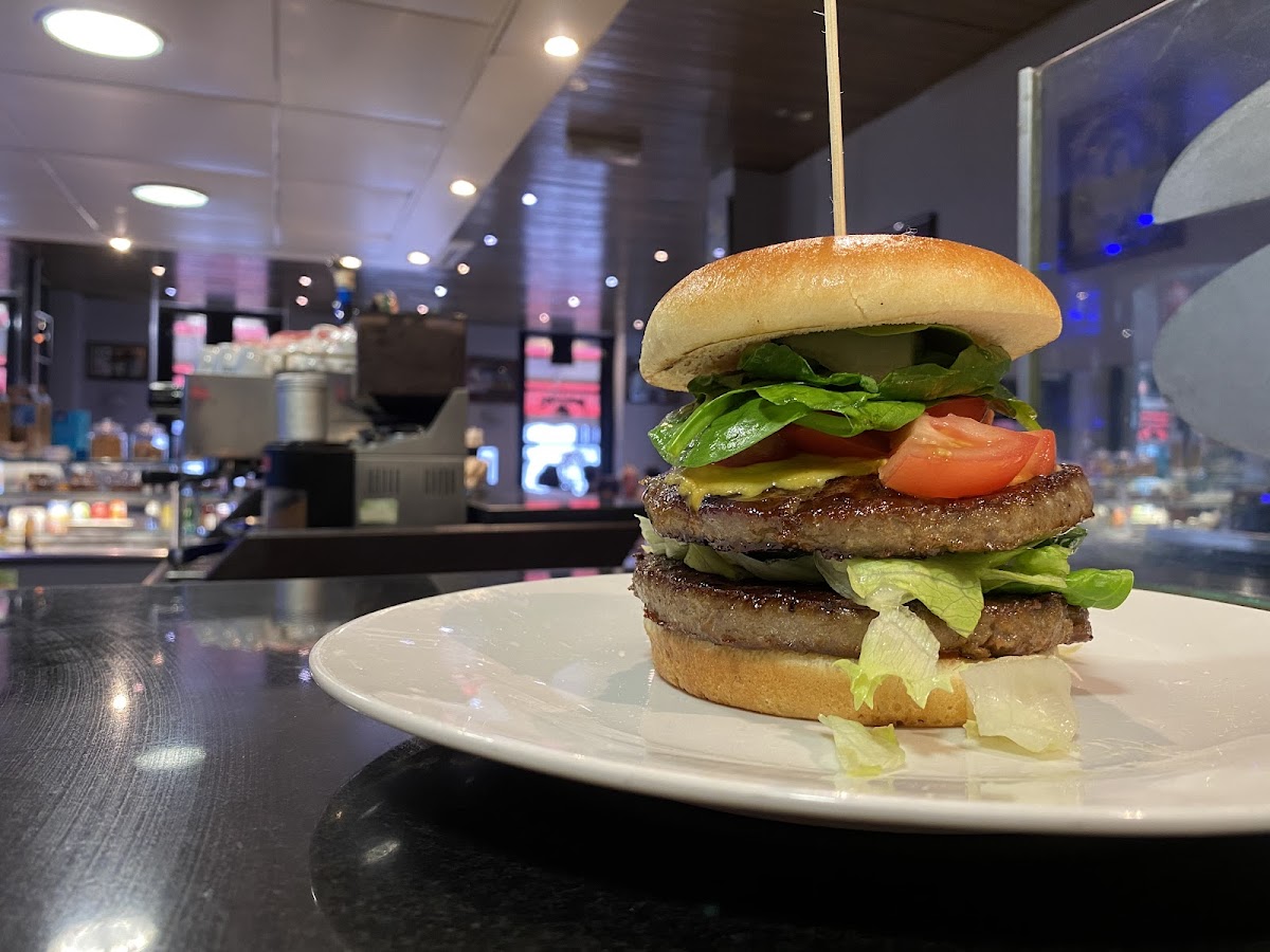 Munchkins Restaurant London Ltd-7