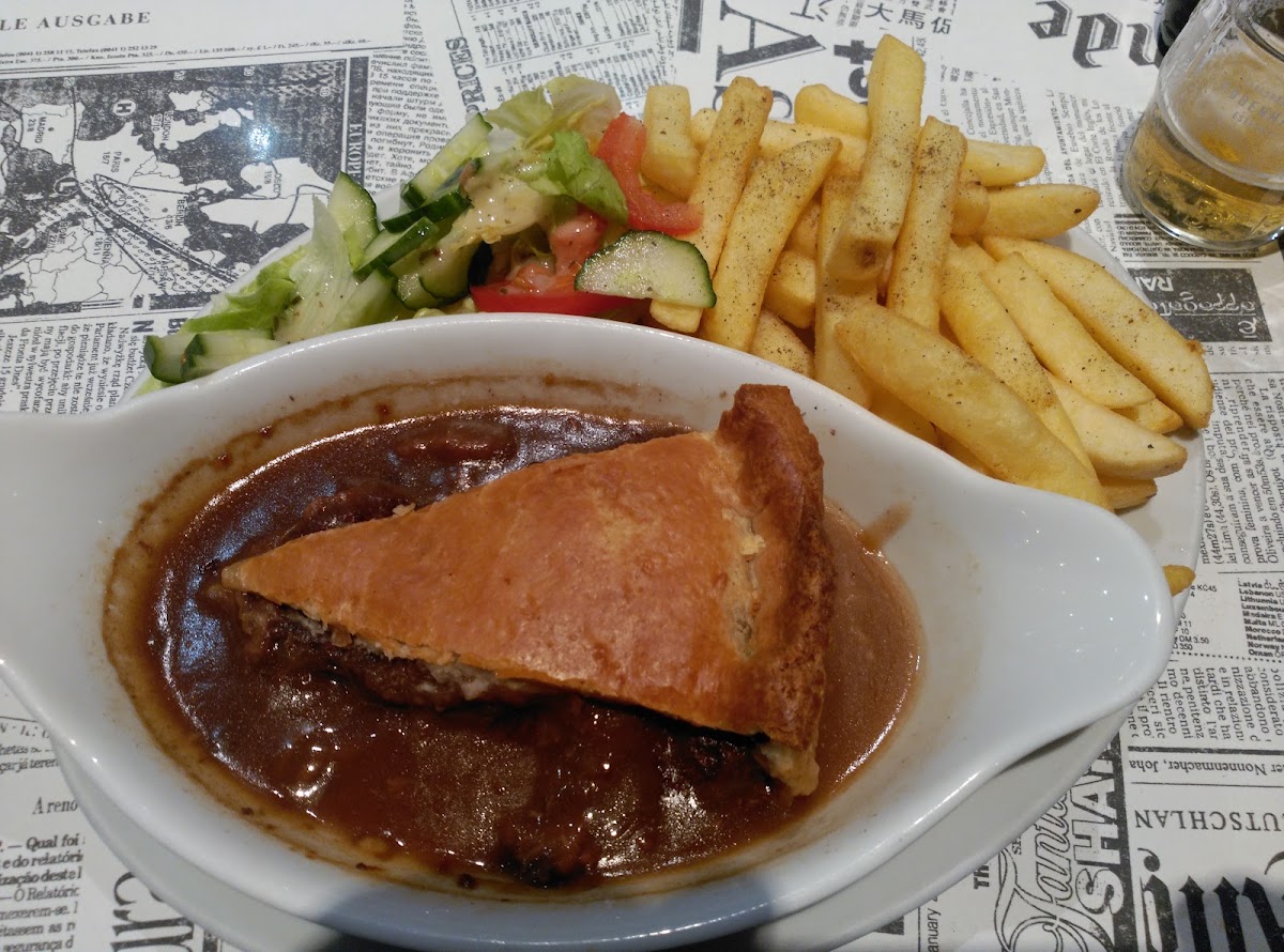 Munchkins Restaurant London Ltd-9